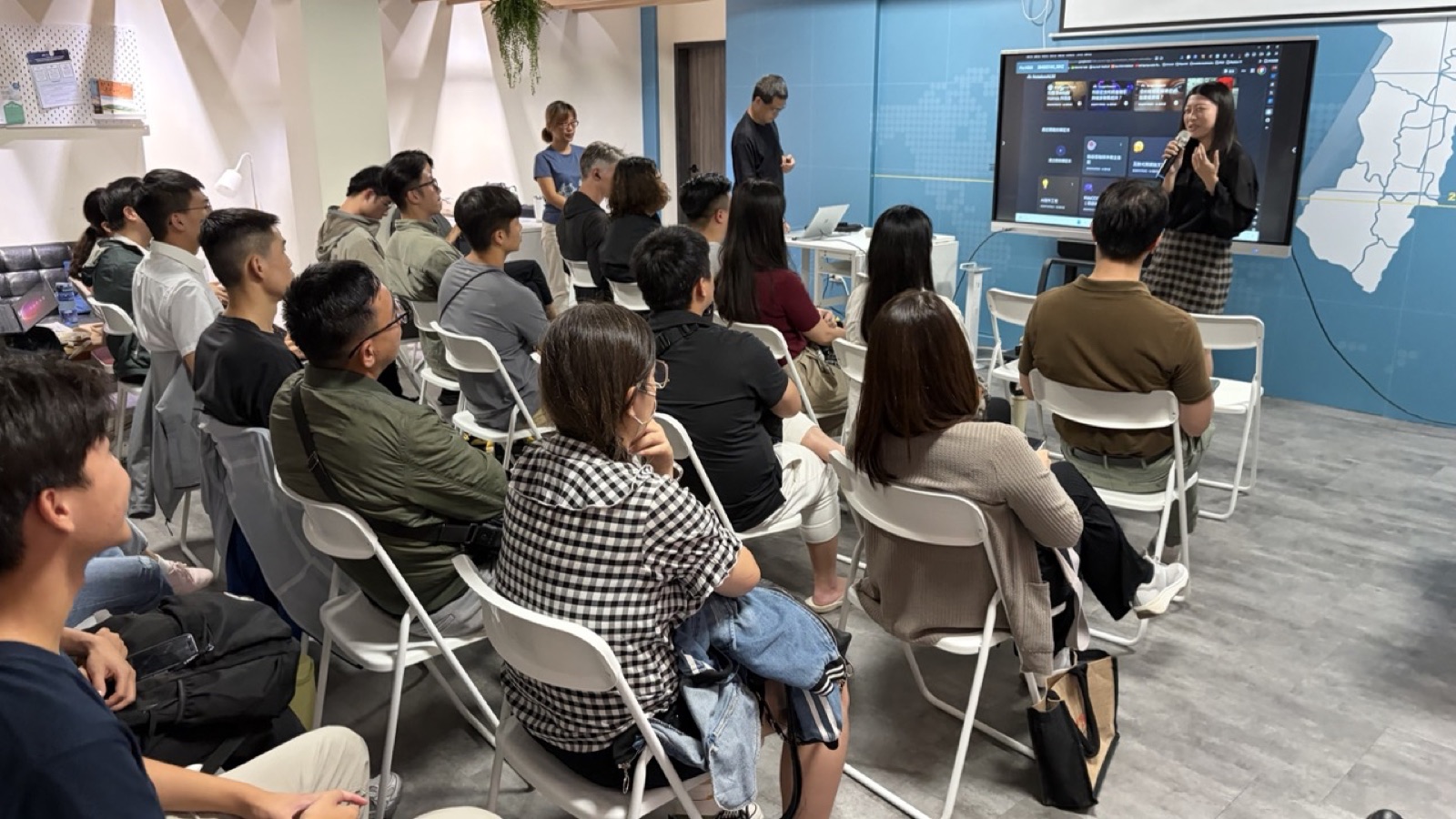 四場 flash talk 活動現場