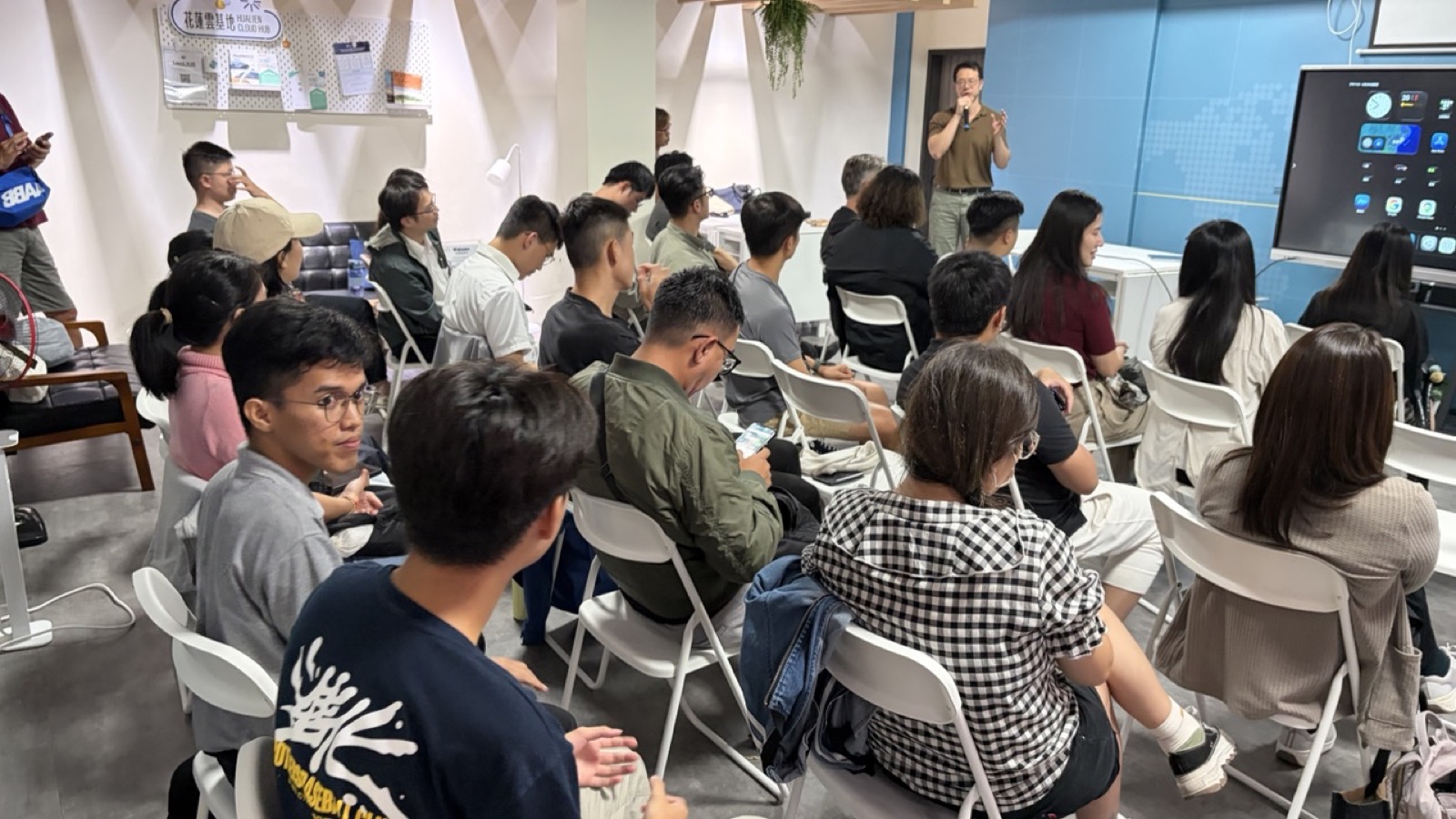 四場 flash talk 活動現場